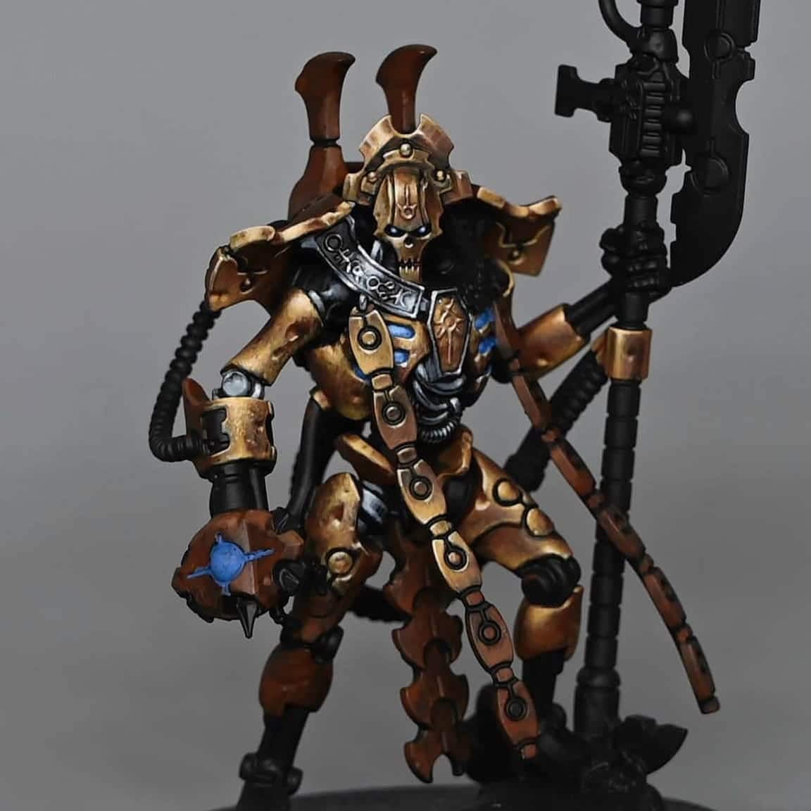 How to Paint a Necron Overlord NMM Gold